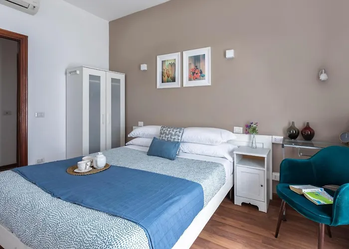 Momo Central Rome 3 Bed & Breakfast Rome