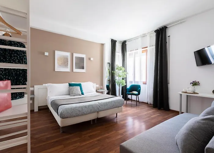 Momo 3 4* Roma