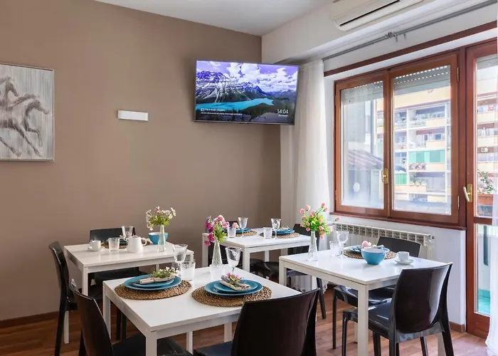 Momo 3 Oda ve Kahvaltı